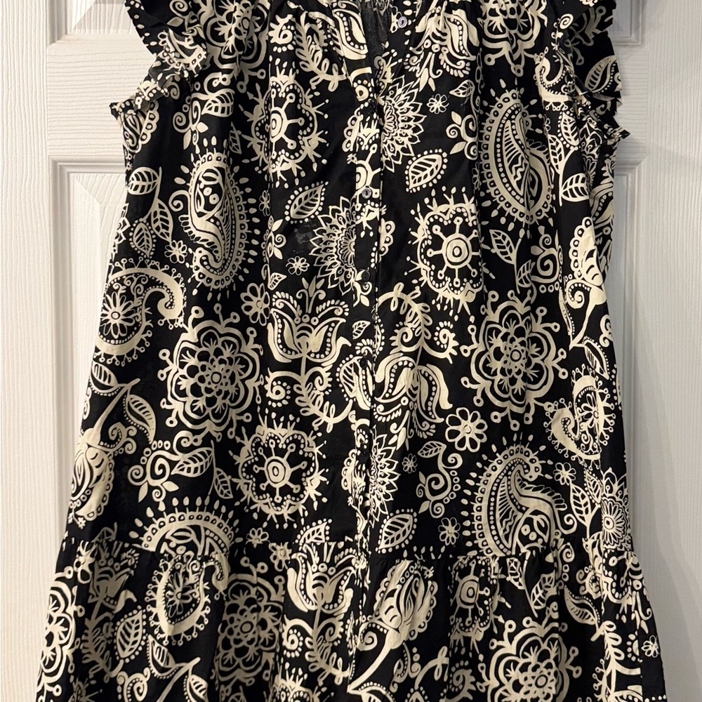 Umgee Black and Cream Paisley Dress